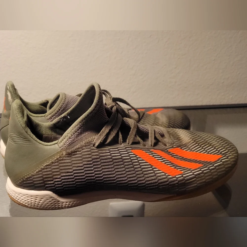 Addidas mens X 19.3 soccer cleats. Size 7.5 . Used